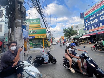 Bán nhà mặt phố xuân thới 2, hóc môn. dt: 1350m2, shr, giá: 25 tỷ. 3