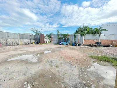 Bán nhà mặt phố xuân thới 2, hóc môn. dt: 1350m2, shr, giá: 25 tỷ. 2