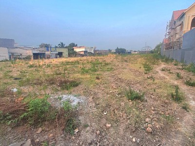 Bán nhà mặt phố xuân thới 2, hóc môn. dt: 1350m2, shr, giá: 25 tỷ. 4