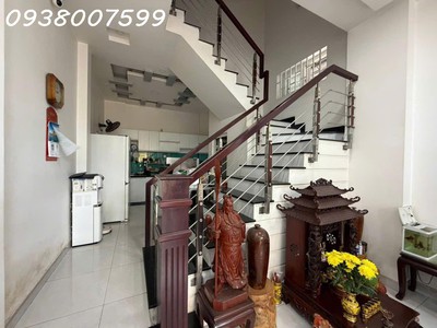 Bán gấp siêu phẩm góc 2 mặt tiền chỉ 7.49 tỷ 2