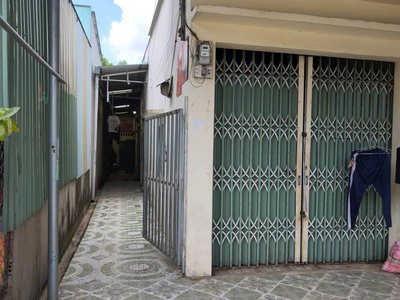 Sang gấp dãy trọ gần chợ cầu xáng bình chánh giá 890 triệu 1