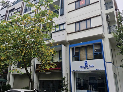 Cần bán gấp ccmn dòng tiền 32tr/tháng   3 mặt thoáng   80m   mt 6m   phan đình giót 1