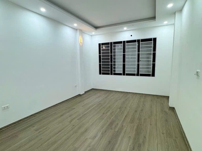 Bán nhà thanh am long biên,oto.ngõ nông,gần chợ,trường,38m nhỉnh 6 tỷ tl 2