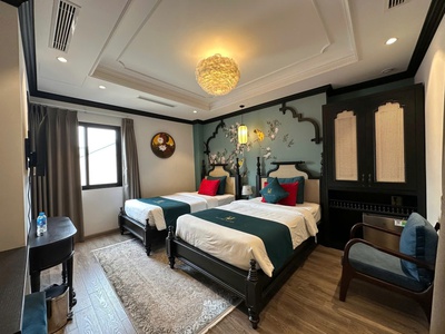 Bán khách sạn mặt phố hàng bè, 80m2, 5 tầng, mặt tiền 5.4m, 77.5 tỷ, kinh doanh đỉnh 2