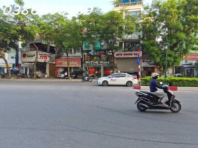 Mặt phố nguyễn văn cừ 438m mặt tiền 18m 2 tầng giá 260 tỷ 1