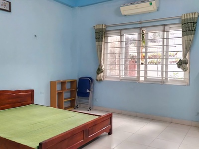 Cho thuê phòng đẹp ngõ 68 phú diễn đủ đồ cơ bản có ban công, cửa sổ 1