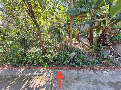 Đất vàng mê linh. cách chợ, sân bóng chi đông 80m. tiện ích bạt ngàn. dt 51m, giá 2,35 tỷ. 0