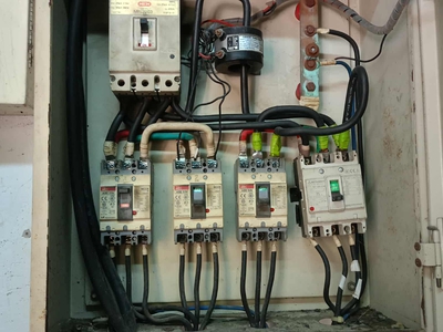 AHECO - CUNG CẤP, LẮP ĐẶT, Bảo trì thiết bị điện năng lượng mặt trời 2