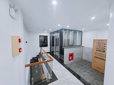 Cần bán 85m2 nhà 8 tầng, thang máy 650kg, có hệ thống PCCC tại Khu 918 Phúc Đồng - Long Biên 8