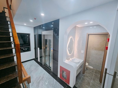 Cần bán 85m2 nhà 8 tầng, thang máy 650kg, có hệ thống PCCC tại Khu 918 Phúc Đồng - Long Biên 9