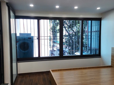 Bán nhà Tập thể tầng 3, 4 ngủ 3WC, tại Quỳnh Mai, nhà đẹp, full nội thất, dân trí cao, an ninh tốt. 3