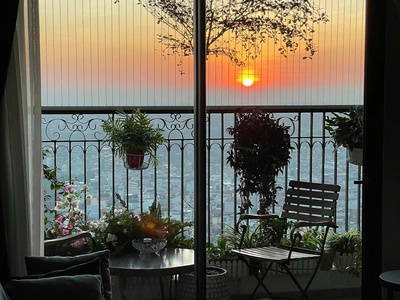 Bán chung cư Sunshine Garden, 3 ngủ 2WC, tổng diện tích 104,8m2, nội thất cao cấp, dân trí cao. 4