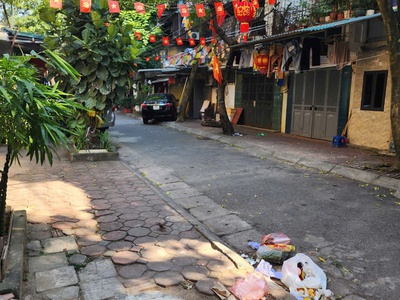 Bán nhà Tập thể tầng 3, 4 ngủ 3WC, tại Quỳnh Mai, nhà đẹp, full nội thất, dân trí cao, an ninh tốt. 6