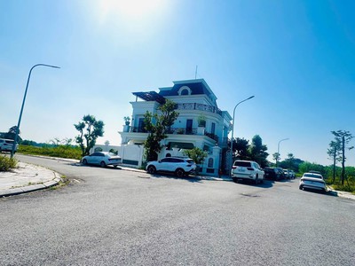 Bán đất tại Bắc Đầm Vạc, Vĩnh Yên, Vĩnh Phúc. DT 108m2 giá chỉ 44,5 triệu/m2 quá rẻ 0