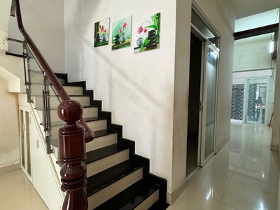 Cho thuê nhà MT đường số 11 P.BHH Bình Tân đúc 2.5 tấm 4pn 4