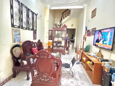 Nhà phân lô ĐỘI NHÂN   50M  x 4 tầng   Ô TÔ VÀO NHÀ   Ô CHỜ THANG MÁY   Giếng trời   Dân tự xây 0