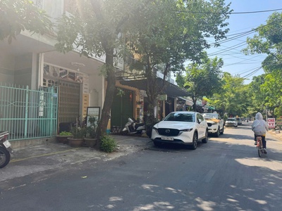 Bán nhà mt đường đặng dung đang kinh doanh spa hợp đồng 6 tháng/ lần 1