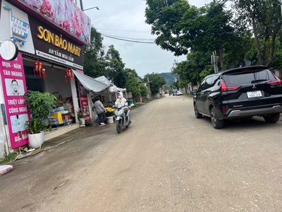 Bán lô đất cực đẹp  - giá tốt - vị trí đắc địa tại đông sơn -quang tiến 3