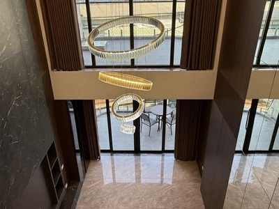 Nhà đẹp lô góc việt hưng, 100m x 7 tầng, ôtô tránh, gần bigc long biên 3