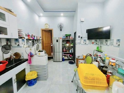 Vườn lài hxh thông 73m nhà mới 2 tầng 4pn dòng t.iền 15tr chỉ 7.x tỷ 3