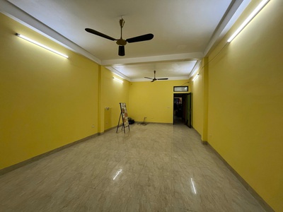 Cho thuê phòng tại cổng chào kđt hinode royal park   mặt đường 0