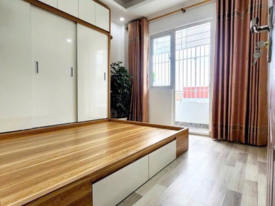 Bán căn chung cư xuân la 52m, tầng 4, 2 ngủ, thang máy, full nội thất 2