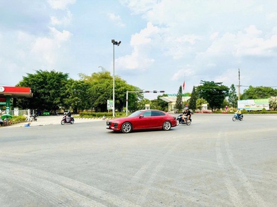 Ngang 6m có 2 mặt tiền. Full thổ cư. Ngay KCN Phước Đông. 695 tr 0