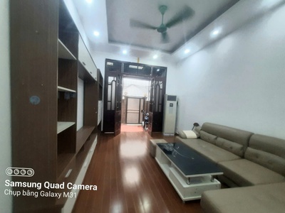 Cần bán đất tặng nhà 3,5 tầng tại đầu phố dương văn bé, vị trí siêu hiếm trung tâm quận hai bà 2