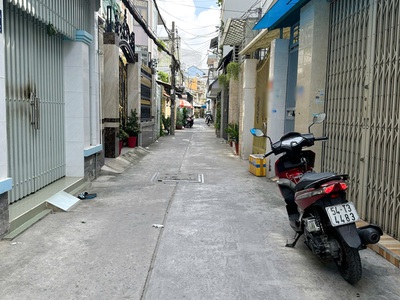 Bán chdv 13 phòng 85m2 nở hậu lửng 3 lầu dương bá trạc p2q8 2