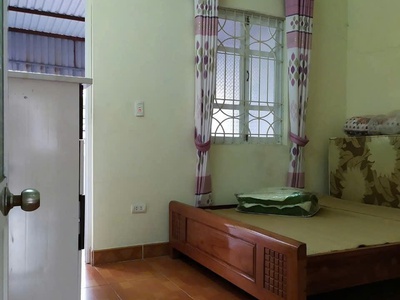 Cho thuênha riêng trong ngõ Thiê  Lôi , Lê Chân . Ô tô vào tận sân , có đồ 3