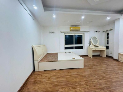 Bán nhà xã đàn hơn 11 tỷ mặt ngõ kinh doanh 35m 7 tầng , mặt tiền 5m , ô tô đỗ 4