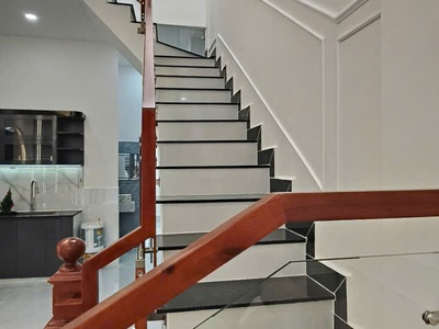 Bán gấp nhà đ số 8 -5 phút qua aeon tân phú  hẻm 6m ô tô đậu cửa 66m2 -2 tầng 5 tỷ 7 2