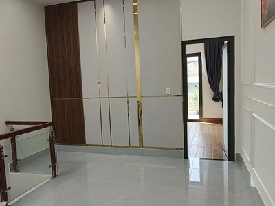 Bán gấp nhà đ số 8 -5 phút qua aeon tân phú  hẻm 6m ô tô đậu cửa 66m2 -2 tầng 5 tỷ 7 3