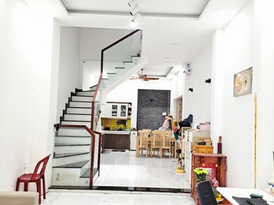 Bán gấp nhà đ số 9 giáp tân phú gần chợ 26/3 hẻm 6m ô tô đậu cửa 66m2 -4 tầng 6 tỷ 1 2