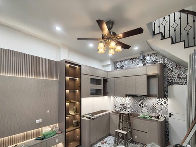 Chính chủ cần bán nhà tt đống đa 5 tầng 3 ngủ giá 5.x tỷ có tl 1