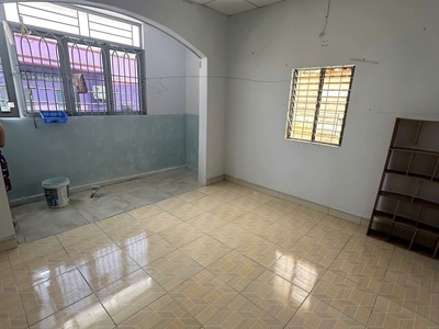 Cho thuê nhà 2pn2wc Đường Chương Dương, p. Linh chiểu. Hẻm oto, 2 tầng giá thuê 7Tr/tháng 4