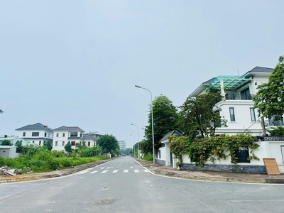 Bán đất biệt thự Nam Vĩnh Yên, Vĩnh Phúc. DT 247m2 giá 35 triệu/m2 3