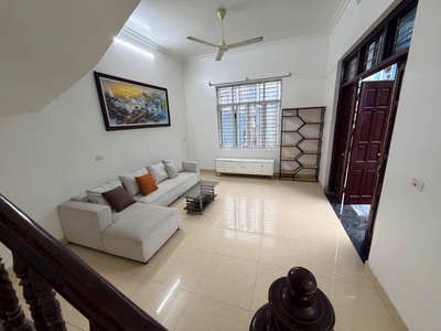 Bán nhà 3 tầng tại Liên bảo, Vĩnh Yên, Vĩnh Phúc. DT 80m2 giá chỉ 3.95 tỷ Hướng TB 5