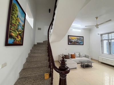 Bán nhà 3 tầng tại Liên bảo, Vĩnh Yên, Vĩnh Phúc. DT 80m2 giá chỉ 3.95 tỷ Hướng TB 7