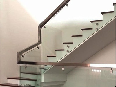 Cầu thang kính tay vịn inox 304 lựa chọn bền đẹp theo thời gian 0