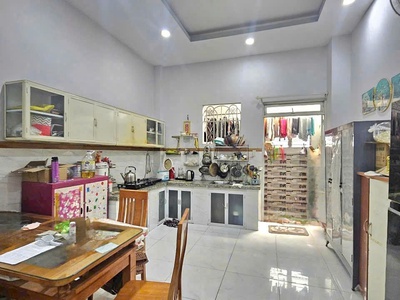 Nhà đẹp 1 trệt 2 lầu st đường 4,5m kế bên công viên phần mềm quang trung q12 4