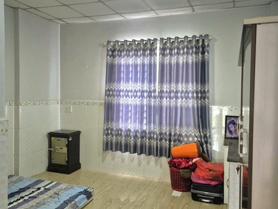 Nhà đẹp 1 trệt 2 lầu st đường 4,5m kế bên công viên phần mềm quang trung q12 7