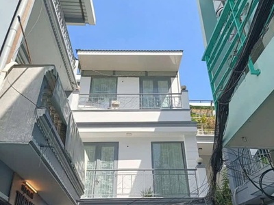 Nhà 3 tầng Huỳnh Văn Bánh-Lê Văn Sỷ chỉ hơn 5 tỷ 0