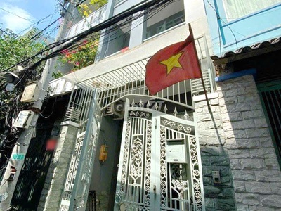 Nhà cách mặt tiền 3 căn 2 lầu st lộ giới ít dương bá trạc p1q8 0