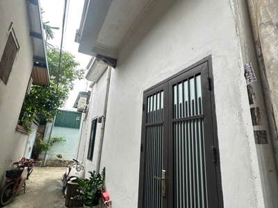 Chính chủ mình cần bán nhà phú thượng - lô góc ngõ thông - ô tô đỗ cửa 0