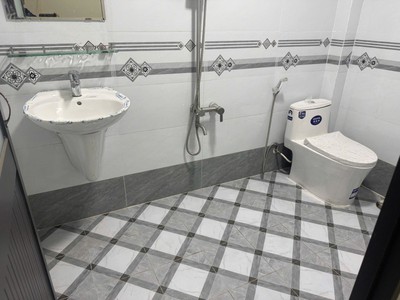 Bán nhà đường man thiện, hiệp phú, q9, tp hcm. dt 93m2, 2 tầng, 4pn. sổ hồng chính chủ. giá 9.1 tỷ. 4