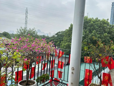 Chính chủ mình cần bán nhà phú thượng - lô góc ngõ thông - ô tô đỗ cửa 4