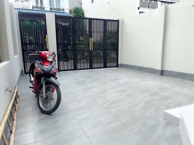 Nhà 2 mặt tiền long trường quận 9- 105m2 - sổ riêng - không quy hoạch -7,6 tỷ 1