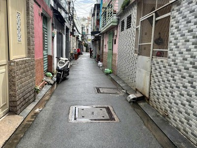 Bán nhà đường lê văn huân phường 13 tân bình, 4,5 30m chỉ 9,5 tỷ 2