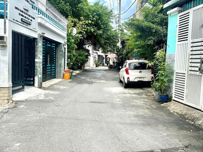 Nhà mặt tiền quận 2-3tầng--full nội thất-gần chợ -đang cho thuê 16triệu/tháng-chỉ có 9,4tỷ 3